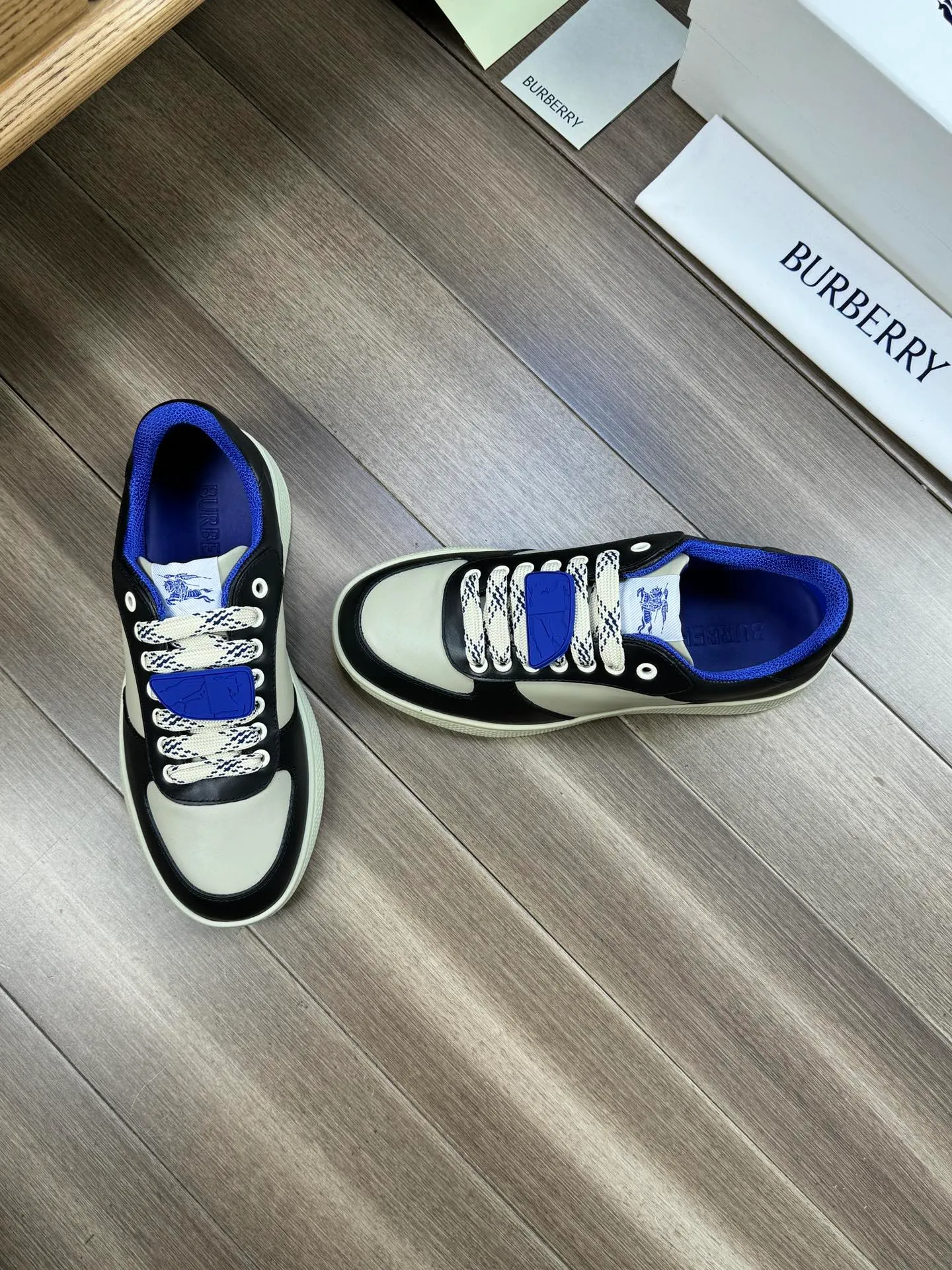 P420 [BURBERRY] Burberry - Upper: imported 🔝 Napa calfskin, tongue brand cloth label - Inner lining: canvas lining - Outsole: rubber; two-color molded outsole - Super high quality control, fine workmanship: highlighted (high-end, extravagance, grade) -Size: 38-44 (Male 45, can be customized)